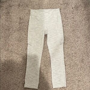Lululemon gray and white crop leggings size 2 like new